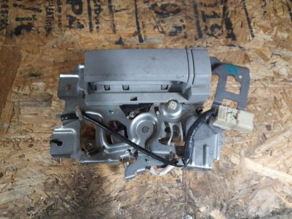 69080-08021-B0 | Ручка дверей внутрішня задн. лів. TOYOTA SIENNA 11-16