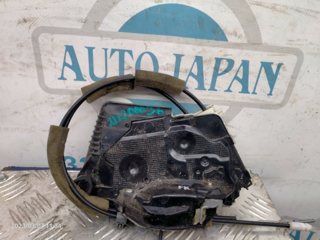 72110-T0A-A12 | Замок двери передн. прав. ACURA ILX 12-16