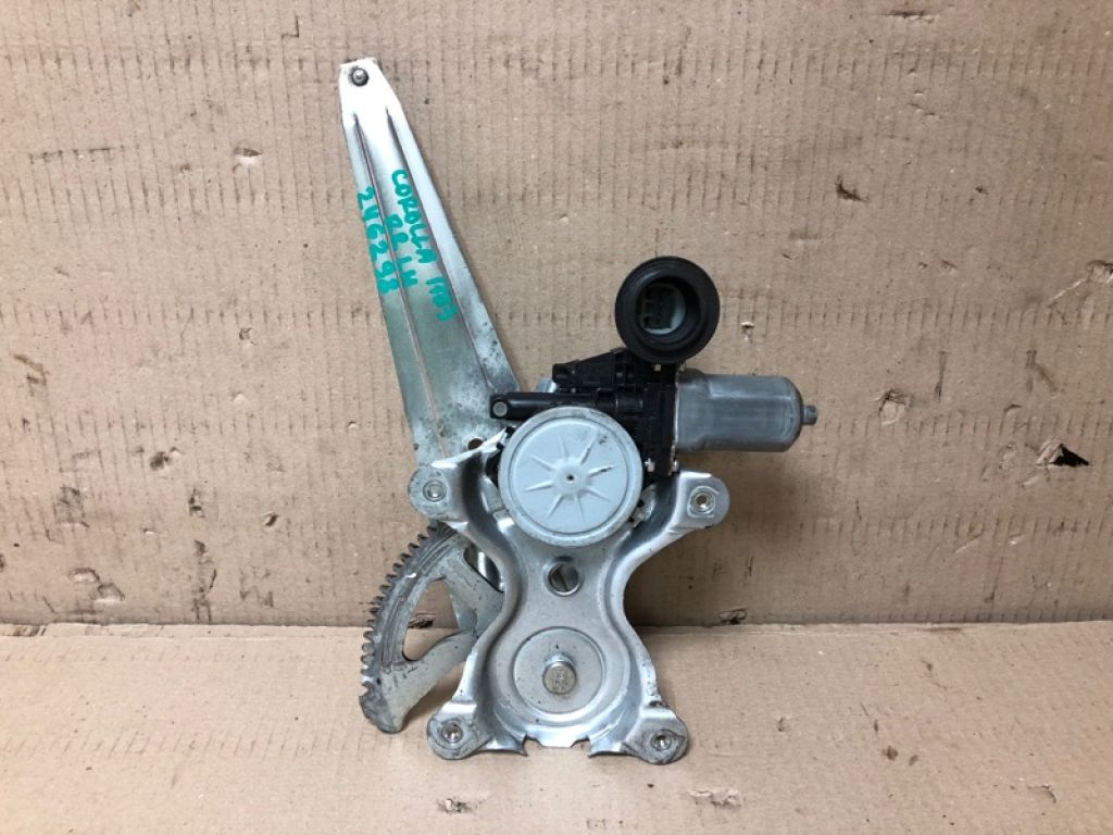 69804-02150 | Стеклоподъемник задн. лев. TOYOTA COROLLA 150 06-13