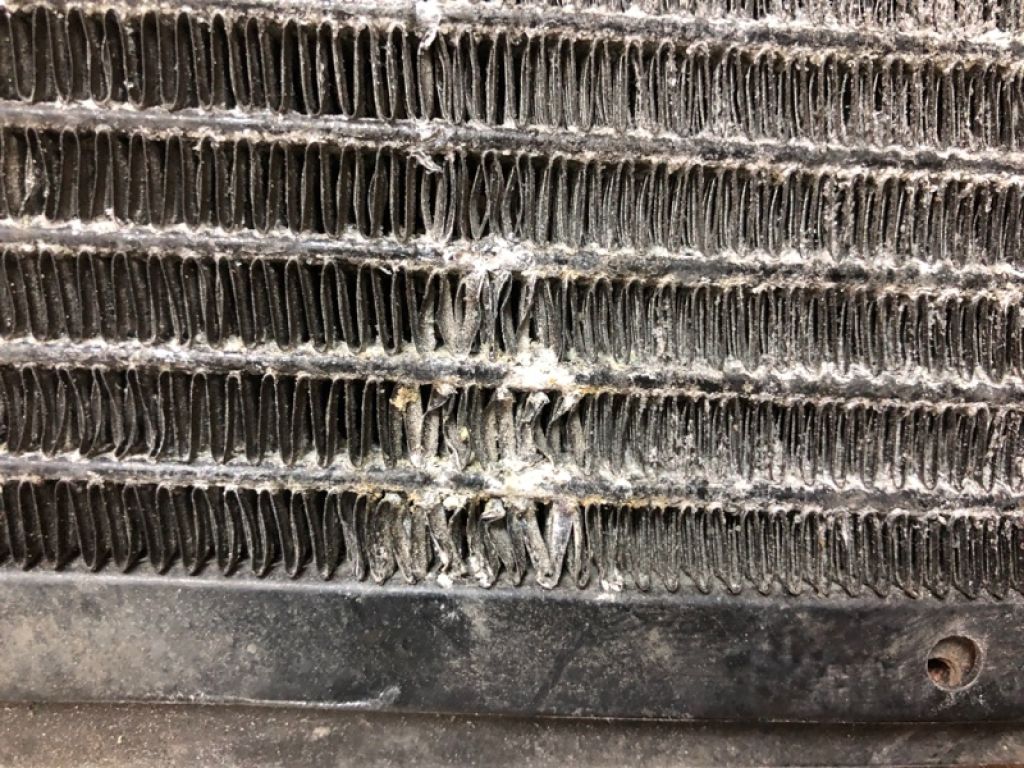 MR958462 | Радіатор кондиціонера MITSUBISHI OUTLANDER 03-07 - Фото 3