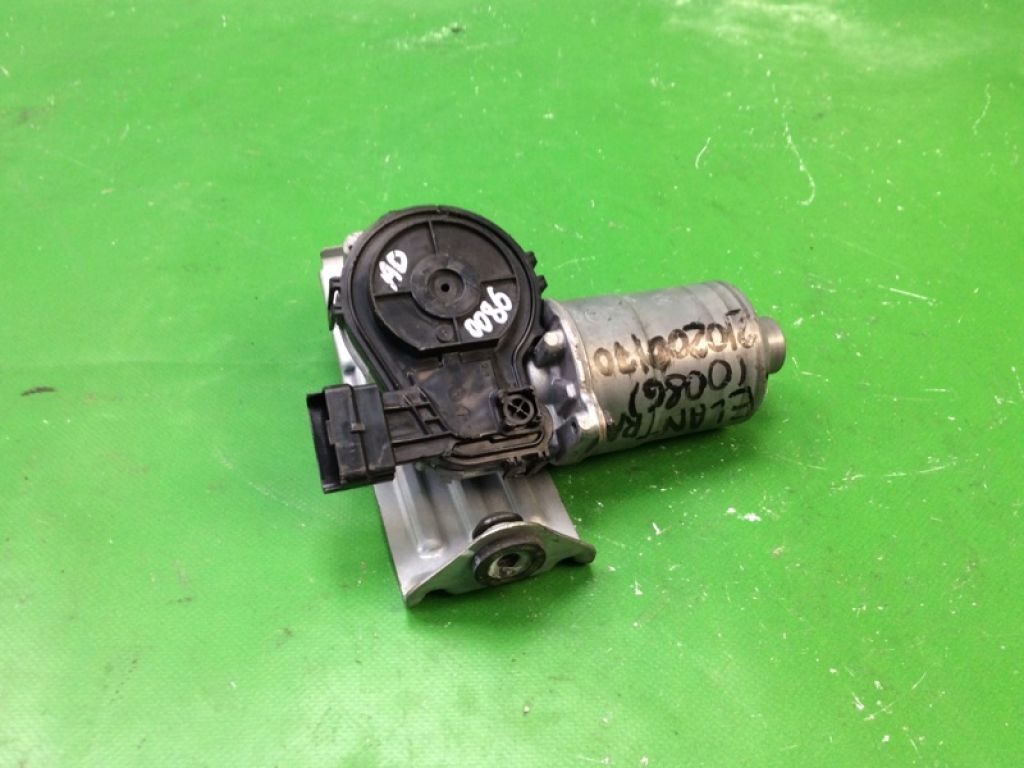 98110-F2000 | Моторчик склоочисника передн. HYUNDAI ELANTRA AD 16-