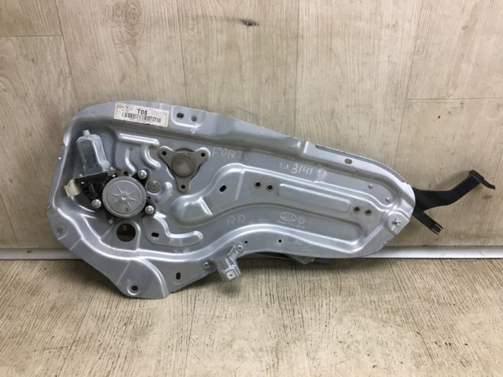 83402-1M010 | Склопідйомник задн. прав. KIA FORTE/CERATO TD 08-13