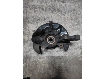 Кулак поворотний передн. лів. TOYOTA AVENSIS 03-08