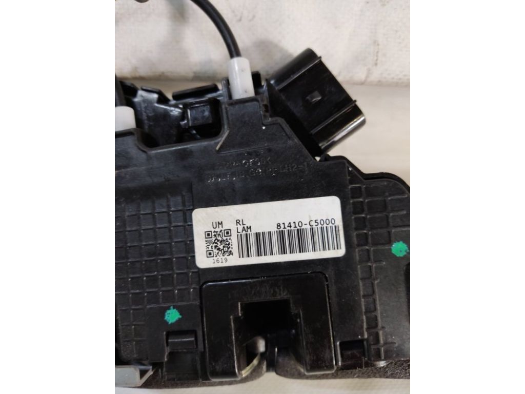 81410-C5000 | Замок двери задн. лев. KIA SORENTO UM 14- - Фото 3