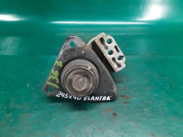 Подушка двигуна прав. HYUNDAI ELANTRA HD 06-11