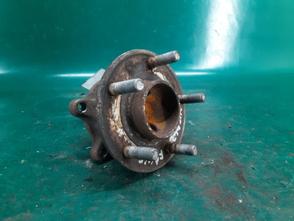 BV6Z-1104-B | Маточина колеса задн. прав. FORD FOCUS 10-18