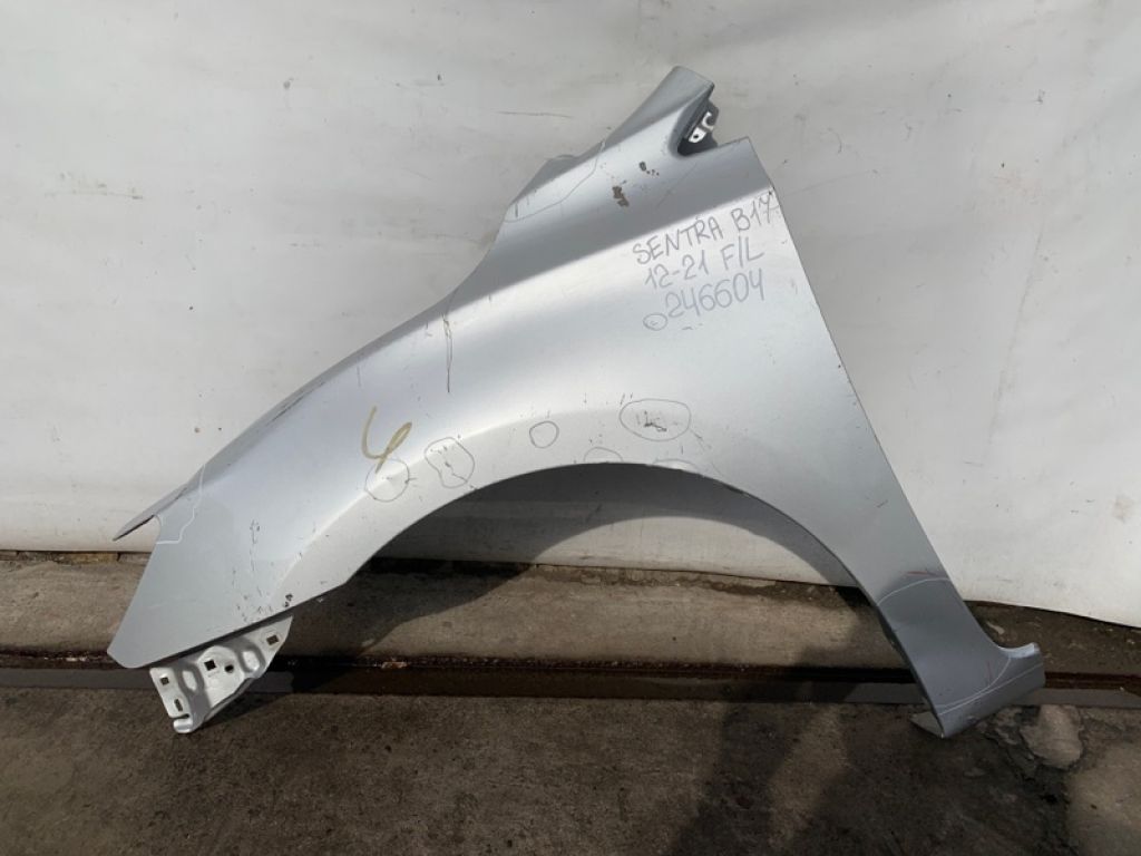 F31013YUMA | Крыло переднее лев. NISSAN SENTRA B17 12-21