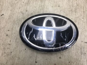 Емблема TOYOTA RAV4 13-19