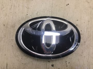 Емблема TOYOTA COROLLA E170 13-19