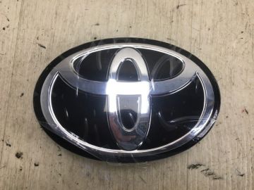 Емблема TOYOTA AVALON 13-18