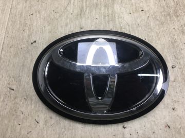 Емблема TOYOTA LAND CRUISER PRADO 150 09-17