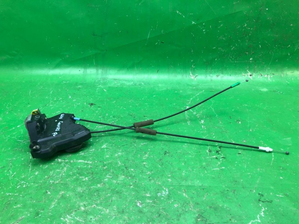 69040-0C050 | Замок двері передн. лів. TOYOTA CAMRY 55 14-17