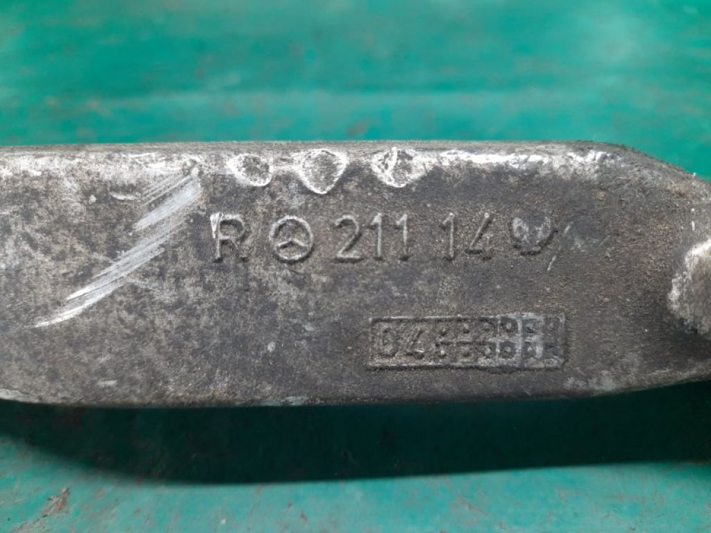 A 211 330 50 11 | Важіль передньої підвіски нижній прав. MERCEDES E-CLASS W211 02-09 - Фото 2