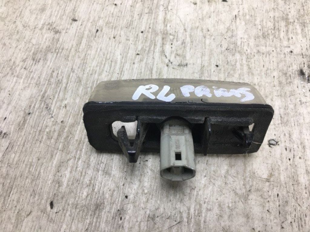 81270-53011 | Підсвічування номера TOYOTA PRIUS - 20 03-11 - Фото 2