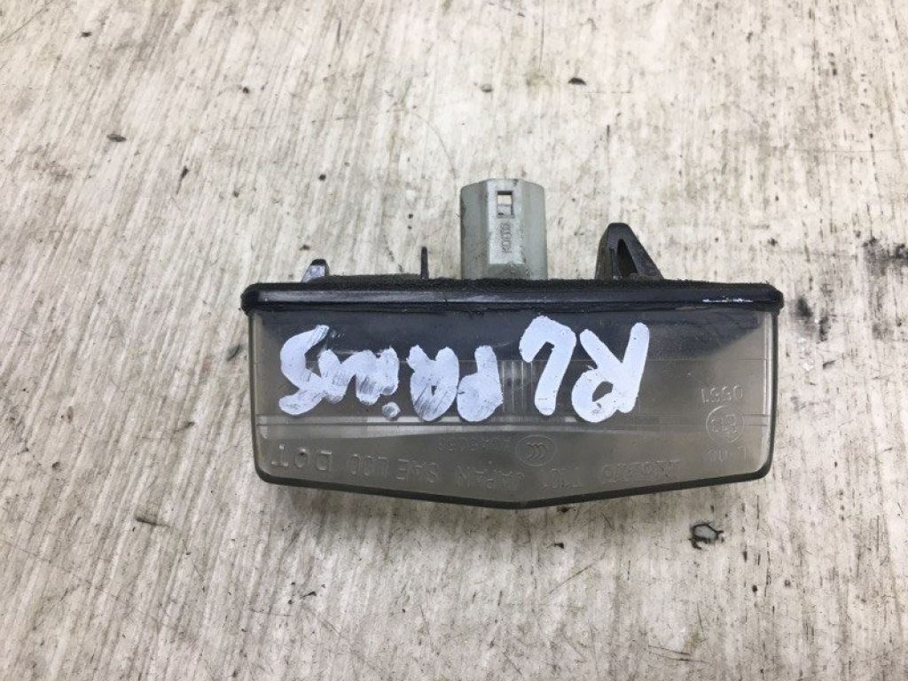 81270-53011 | Підсвічування номера TOYOTA PRIUS - 20 03-11 - Фото 3