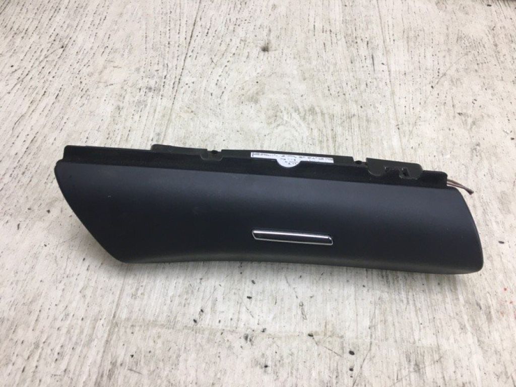 958 555 552 00 | Пепельница задн. прав. PORSCHE CAYENNE 10-18