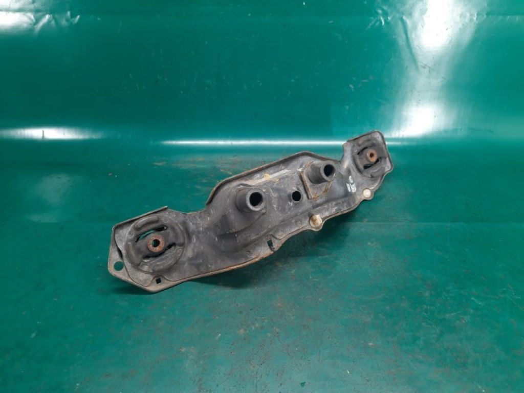 50710-S10-A01 | Кронштейн редуктора задн. HONDA CRV 95-01