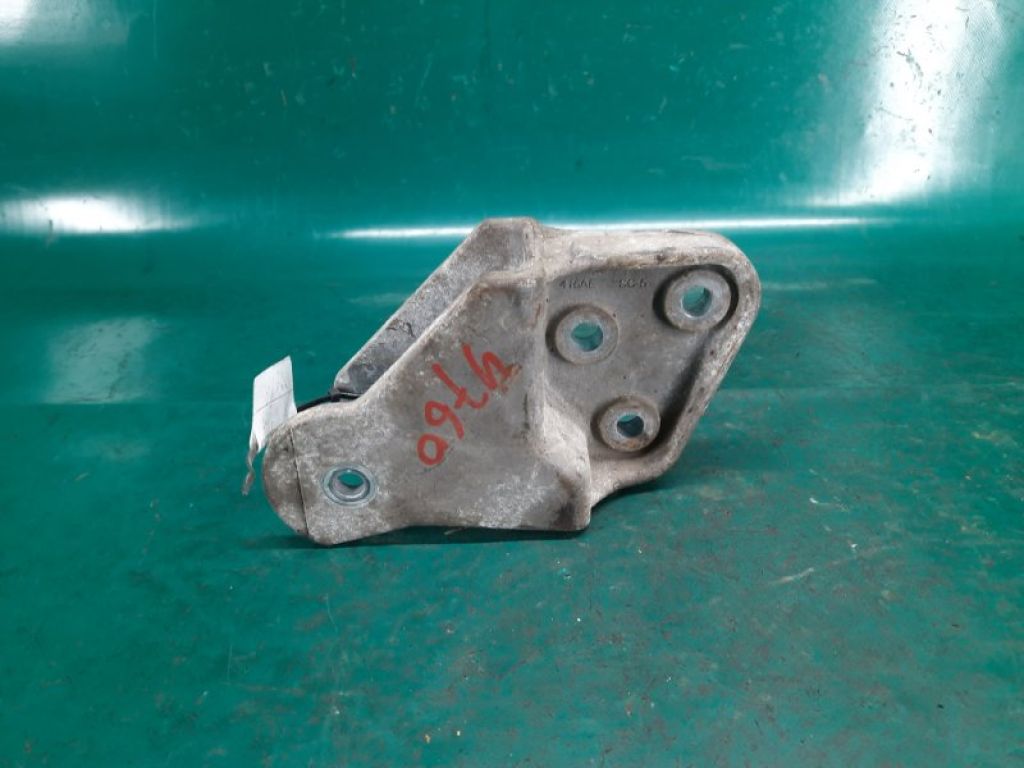 5105416AE | Кронштейн КПП задн. JEEP PATRIOT 10-17 - Фото 4