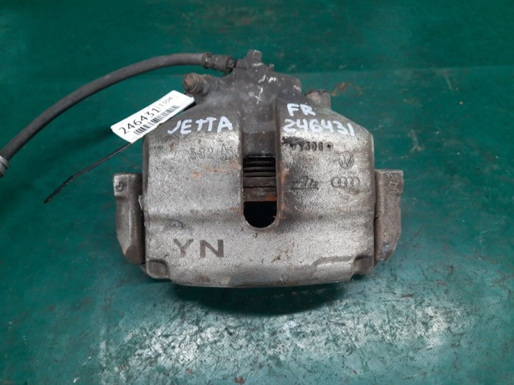 1K0 615 124 E | Супорт гальмівний передн. прав. VOLKSWAGEN JETTA USA 10-17