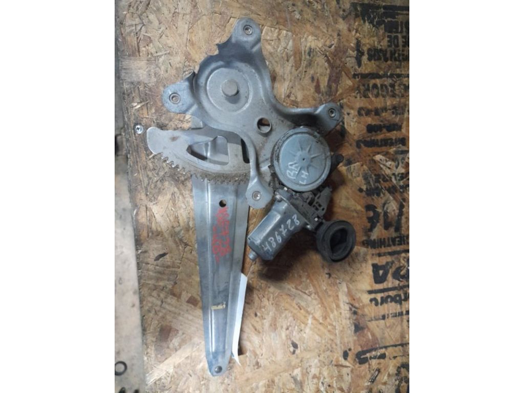69804-06110 | Стеклоподъемник задн. лев. TOYOTA CAMRY 40 06-11
