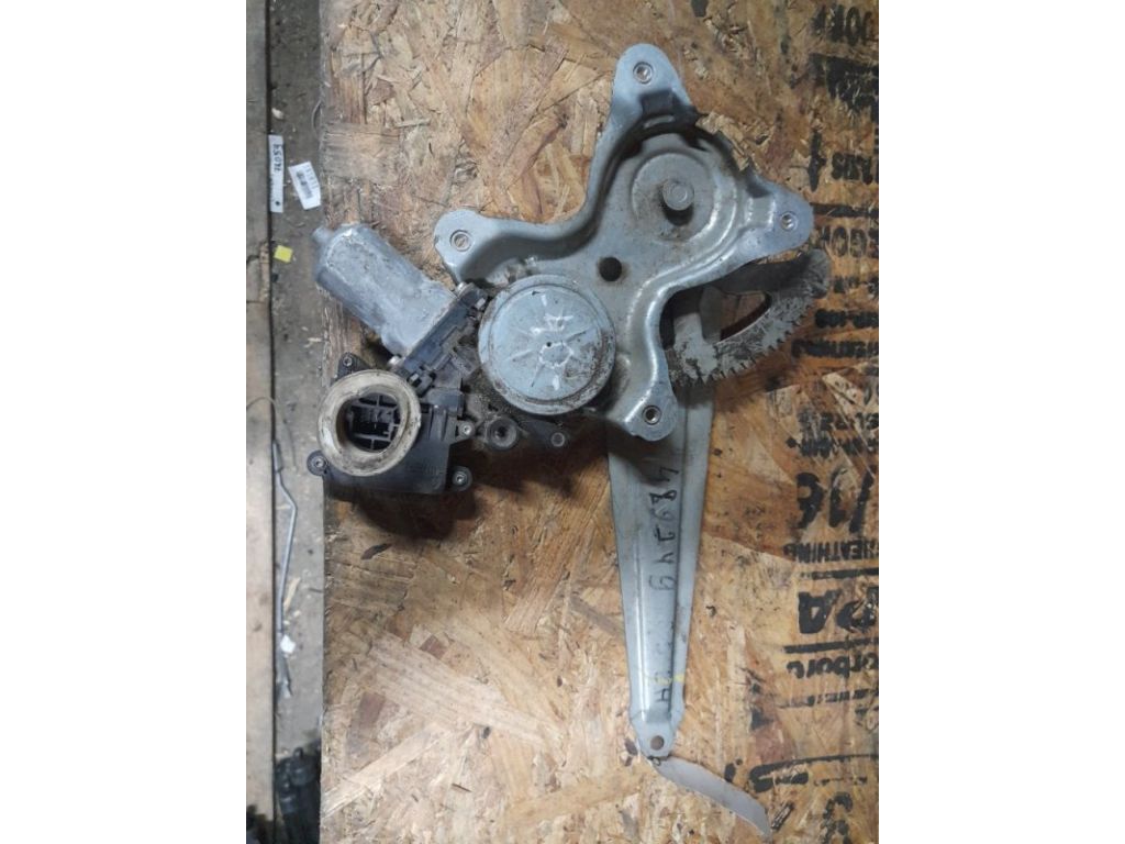 69804-33050 | Склопідйомник задн. лів. TOYOTA CAMRY 40 06-11