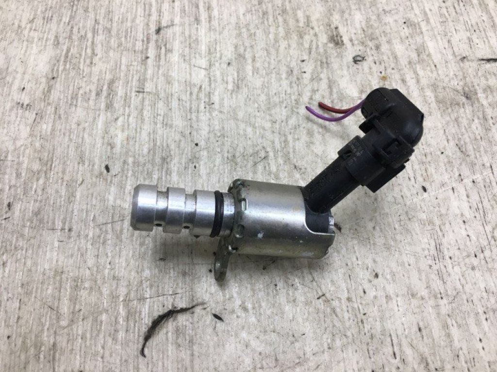 04E906455P | Клапан изменения фаз ГРМ VOLKSWAGEN JETTA USA 10-17 - Фото 2