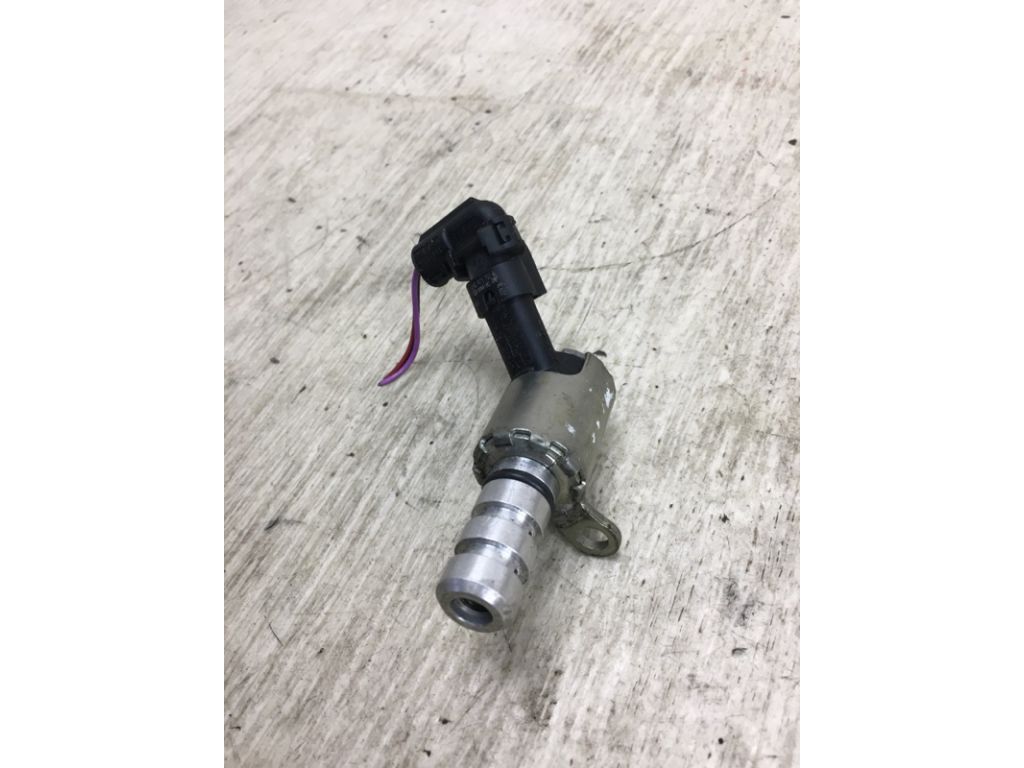 04E906455P | Клапан изменения фаз ГРМ VOLKSWAGEN JETTA USA 10-17 - Фото 3