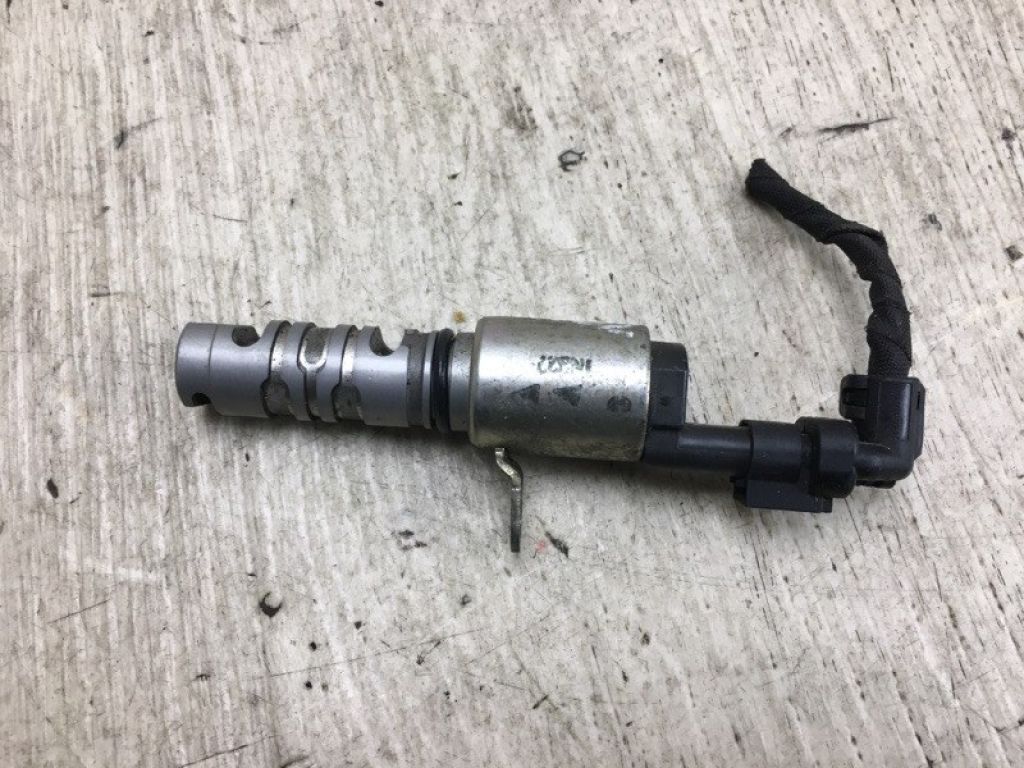 04E 906 455 D | Клапан зміни фаз ГРМ VOLKSWAGEN JETTA USA 10-17 - Фото 2