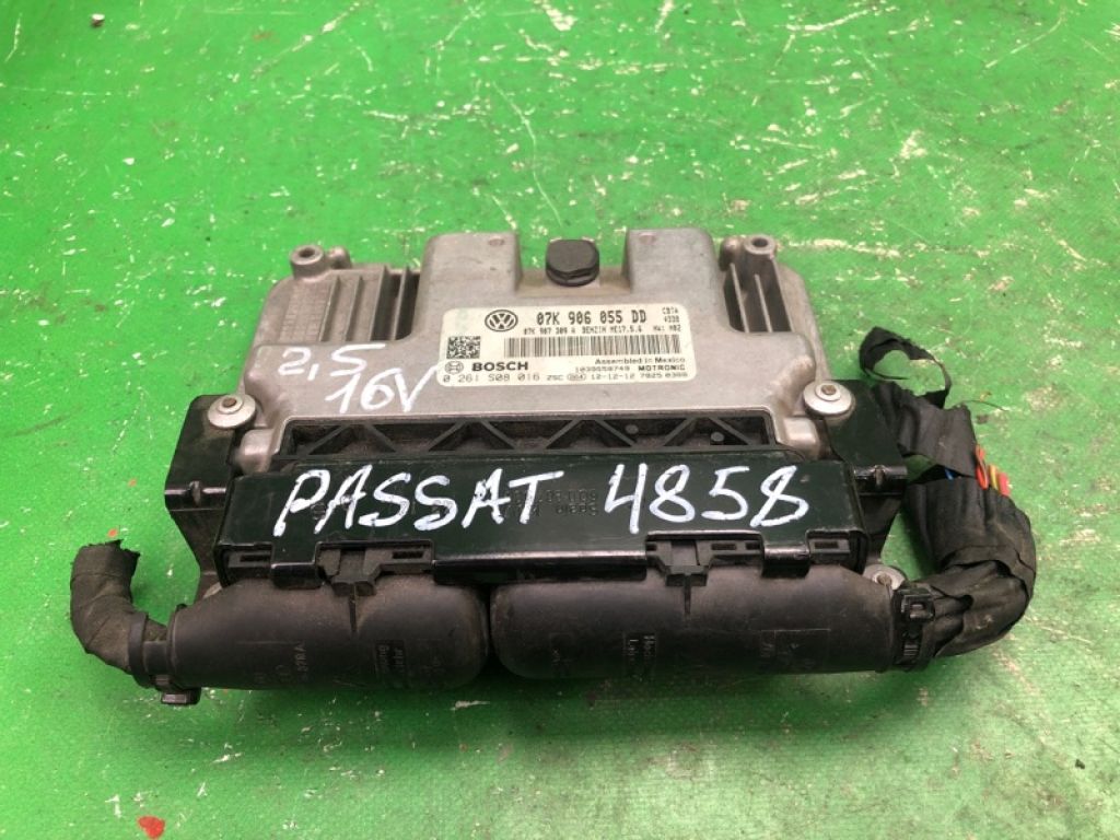 07K 906 055 DD | Блок керування двигуном VOLKSWAGEN PASSAT B7 11-15