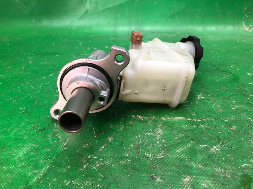 58510-3Q400 | Головний гальмівний циліндр HYUNDAI SONATA YF 10-14 - Фото 4