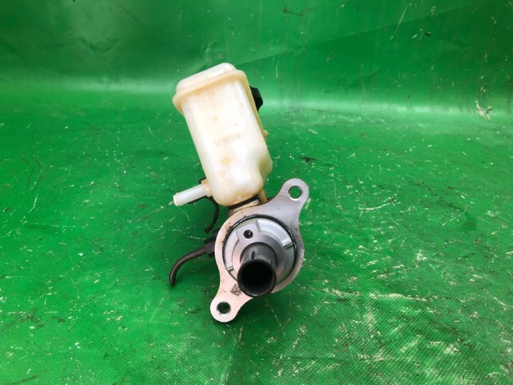 58510-A7200 | Головний гальмівний циліндр KIA FORTE YD 12- - Фото 2