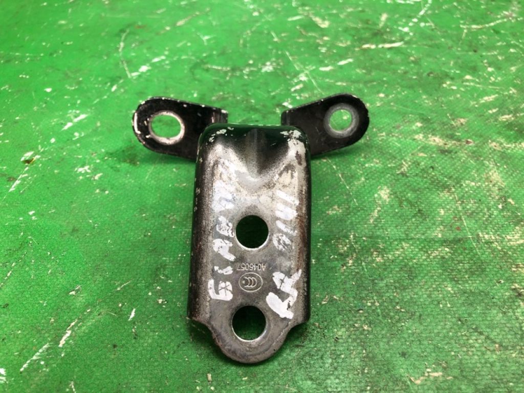 79320-2H000 | Петля двері нижня задн. прав. HYUNDAI ELANTRA MD 10-15