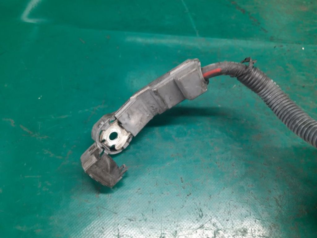 82122-42030 | Клемма аккумулятора TOYOTA RAV4 00-05 - Фото 4