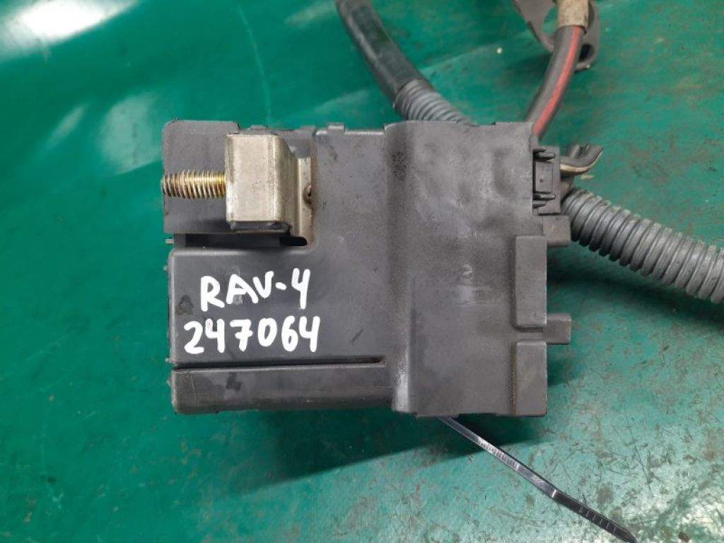 82122-42030 | Клемма аккумулятора TOYOTA RAV4 00-05 - Фото 7