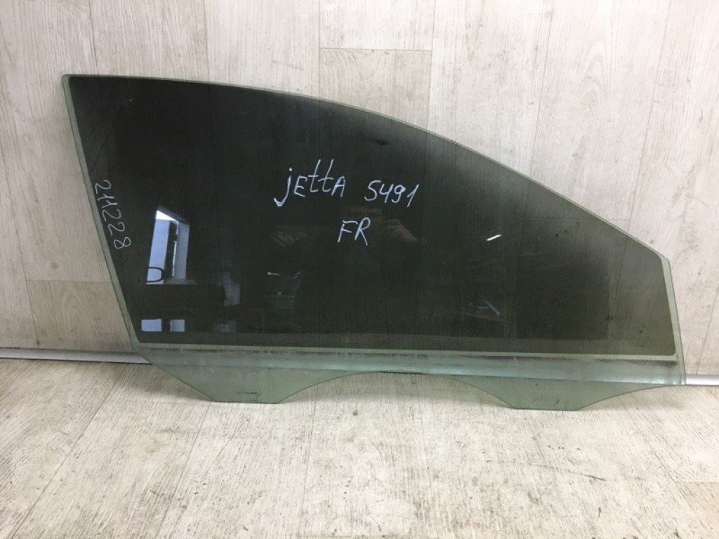 1K5 845 202 B | Стекло двери передн. прав. VOLKSWAGEN JETTA USA 10-17