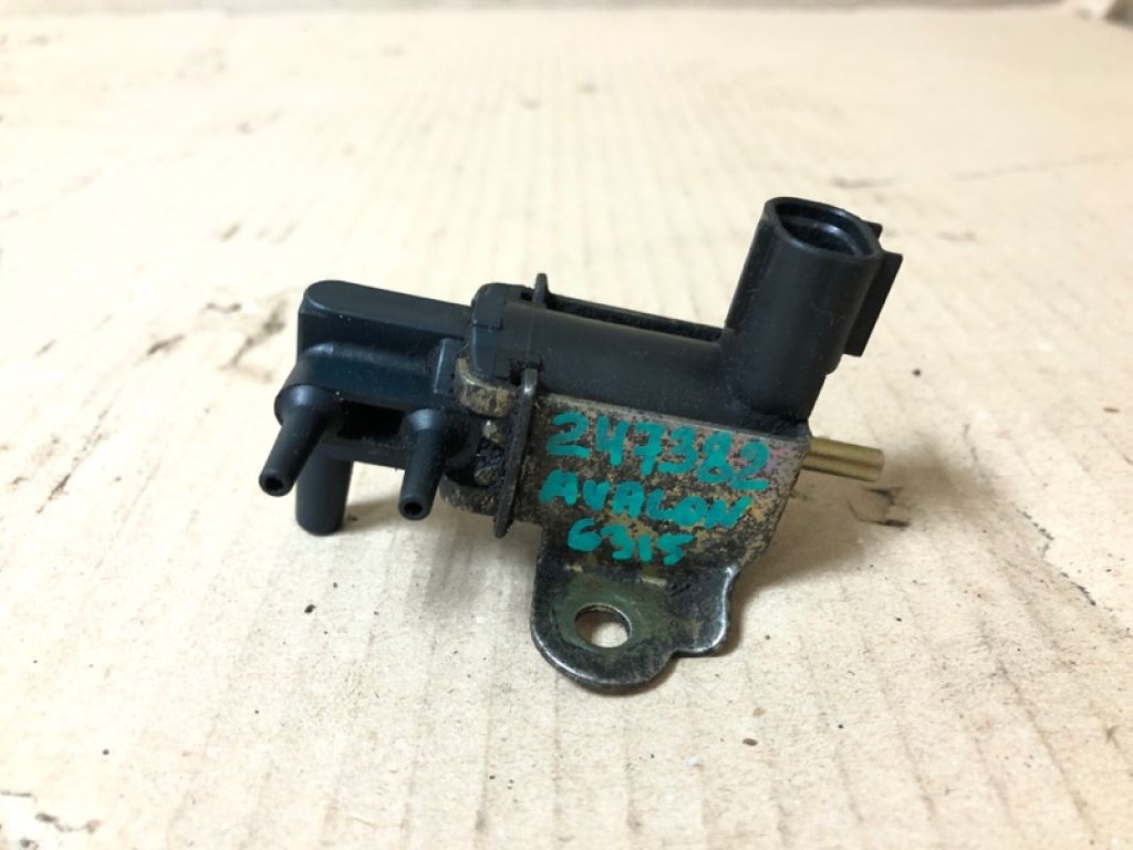 90910-12204 | Клапан електромагнітний (вакуумний) TOYOTA AVALON 99-05