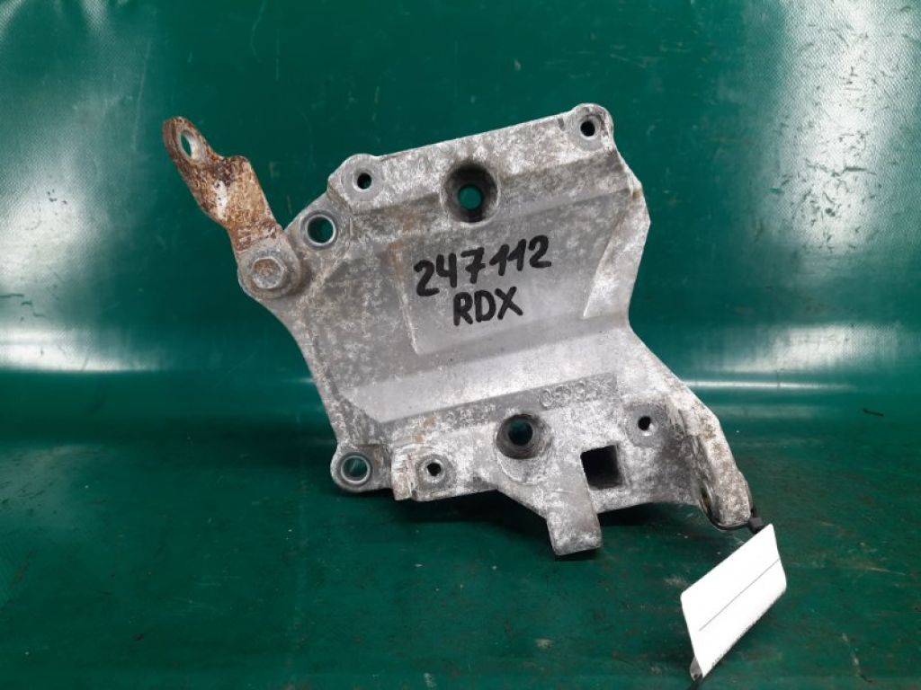 38930-5G0-A00 | Кронштейн/крепление компрессора кондиционера ACURA RDX 12-19