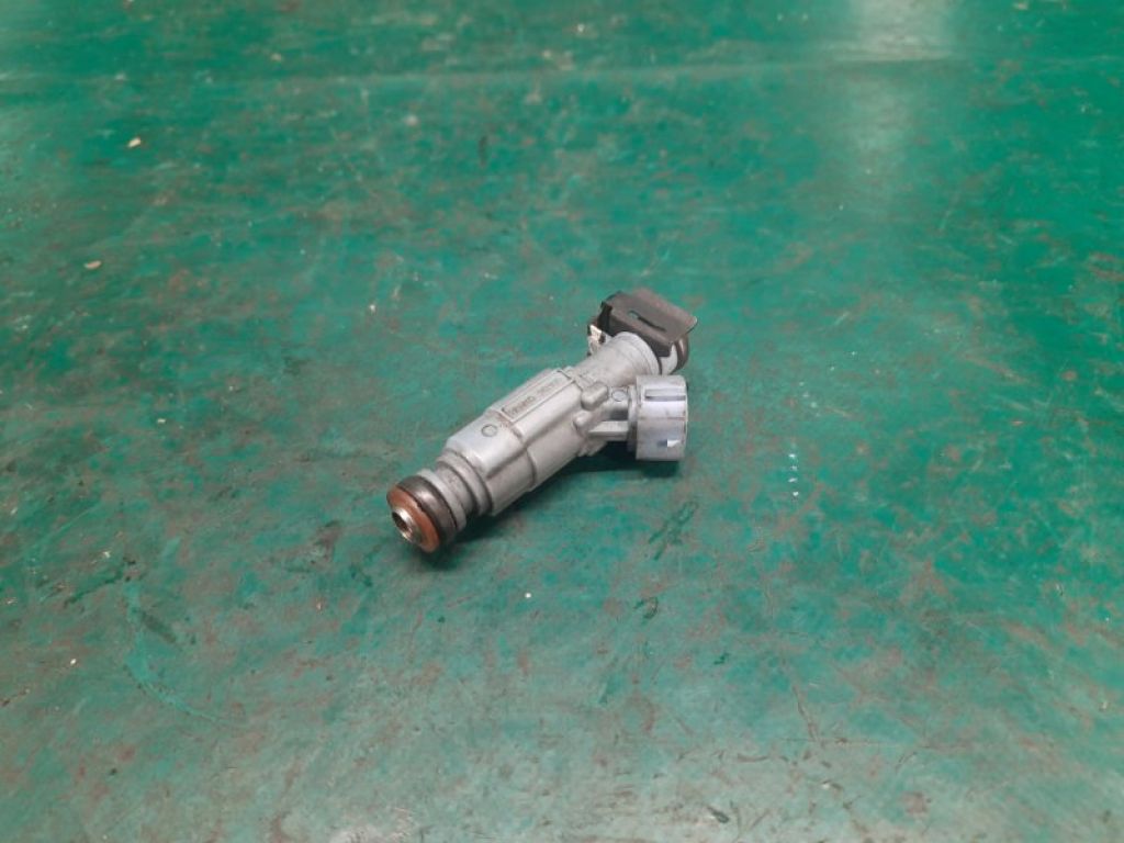 35310-2G300 | Форсунка топливная HYUNDAI SONATA YF 10-14