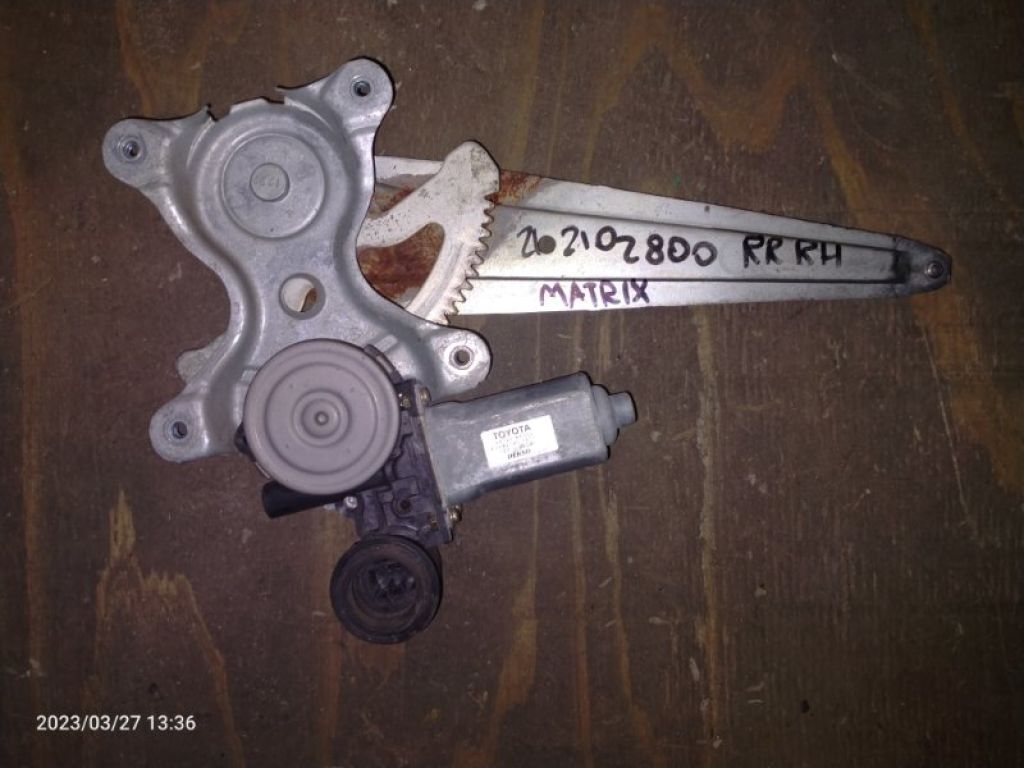 69803-01040 | Склопідйомник задн. прав. TOYOTA MATRIX 02-08