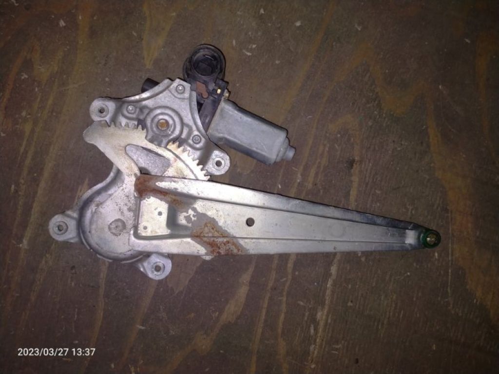 69803-01040 | Склопідйомник задн. прав. TOYOTA MATRIX 02-08 - Фото 2