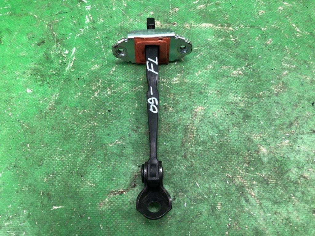 793901M000 | Обмежувач дверей передн. прав. KIA FORTE/CERATO TD 08-13 - Фото 2