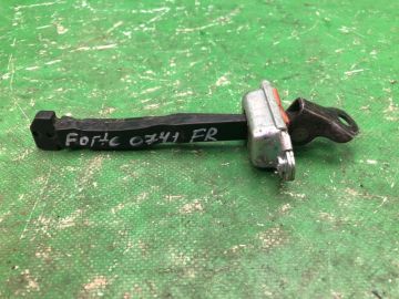 Обмежувач дверей передн. KIA FORTE/CERATO TD 08-13