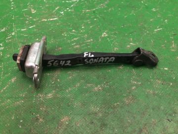 Ограничитель двери передн. HYUNDAI SONATA LF 2014-