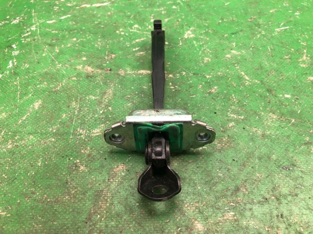 79480-1M000 | Обмежувач дверей задн. KIA FORTE/CERATO TD 08-13 - Фото 3