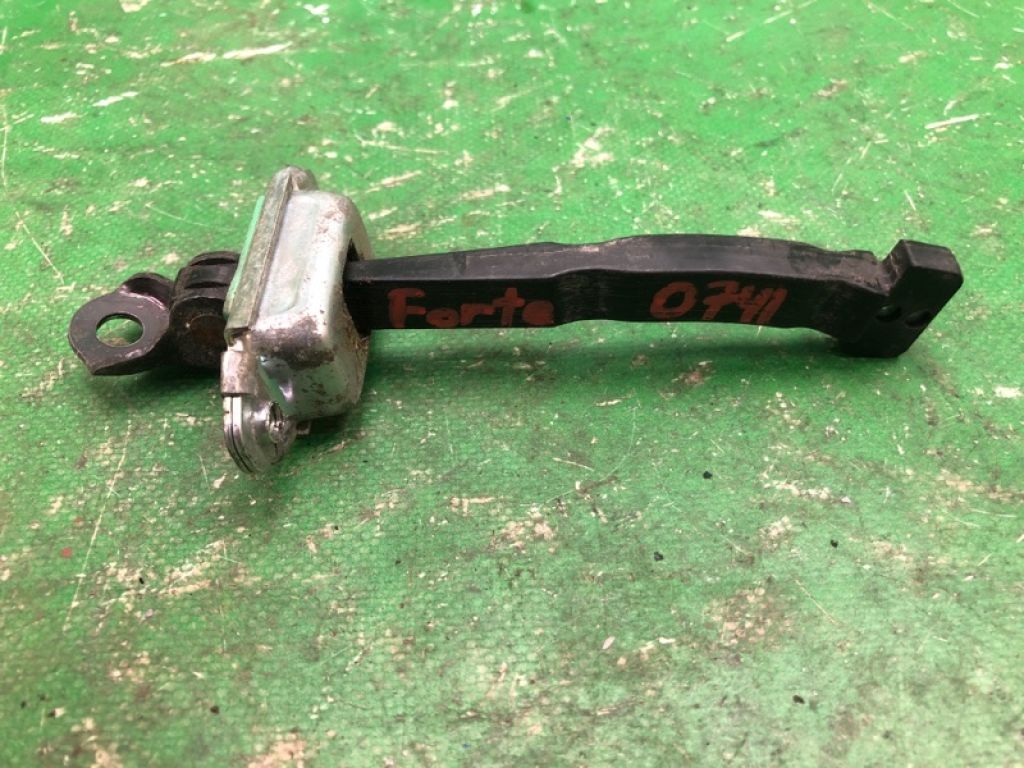 79480-1M000 | Обмежувач дверей задн. KIA FORTE/CERATO TD 08-13