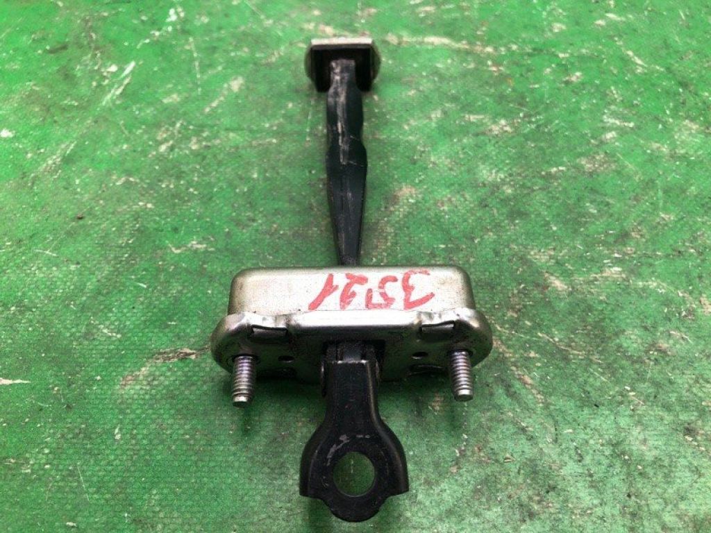 82430-3JA0A | Ограничитель двери задн. NISSAN PATHFINDER R52 12-21 - Фото 3