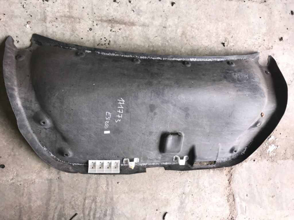 64719-33090-C0 | Обшивка кришки багажника LEXUS ES350 06-12