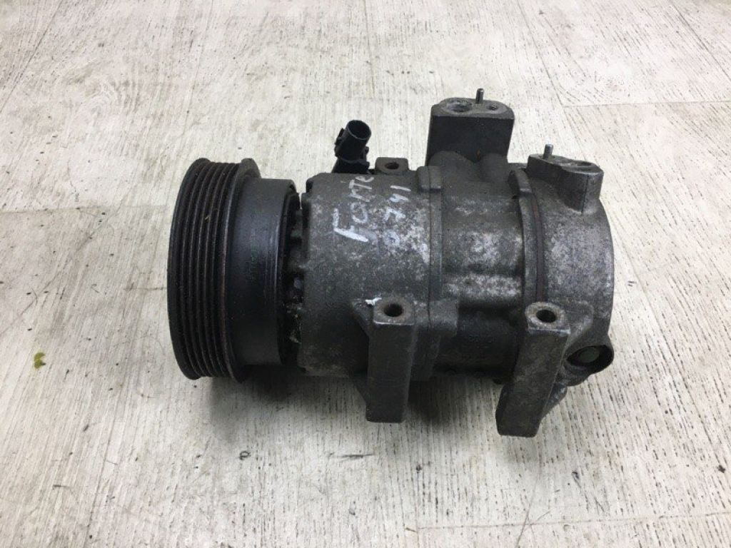 97701-1M130 | Компресор кондиціонера KIA FORTE/CERATO TD 08-13 - Фото 4