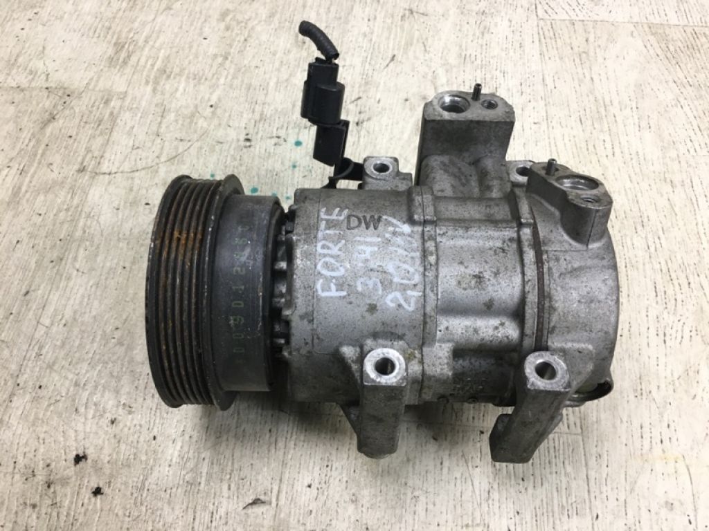 97701-1M130 | Компрессор кондиционера KIA FORTE/CERATO TD 08-13 - Фото 2