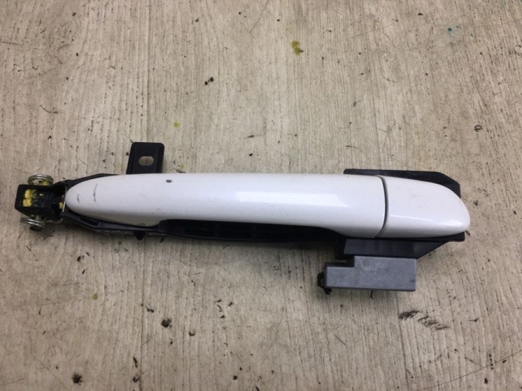 BJS7-58-41X13 | Ручка двери наружная передн. прав. MAZDA 3 BM 13-19